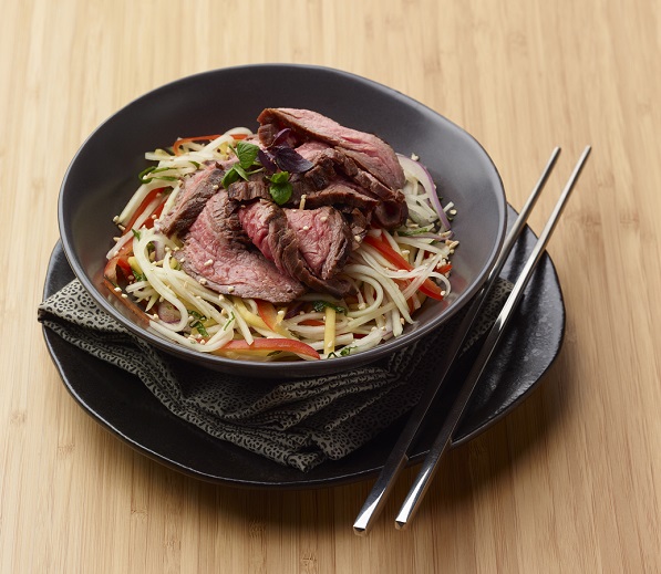 Green papaya thai-style salad with flank steak