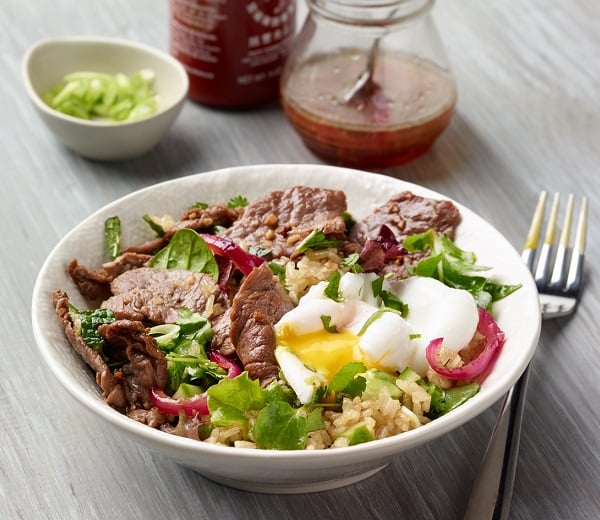 Crispy rice bowl with poached egg