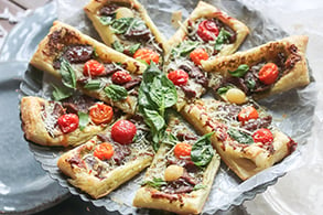 Aussie Lamb loin pesto puffed tarts(2)